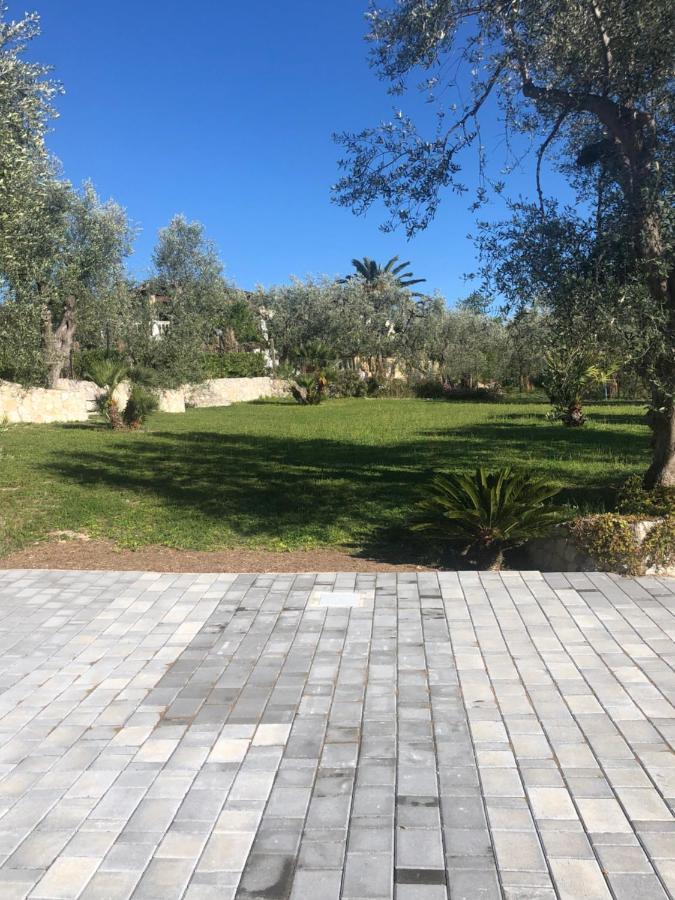 Valle Degli Ulivi B&B Весте Екстериор снимка